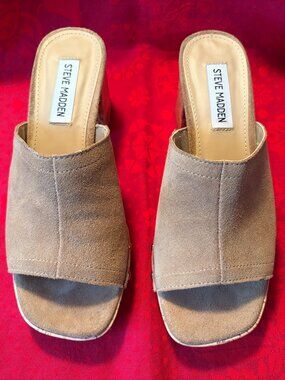STEVE MADDEN SLIP ON HEELS